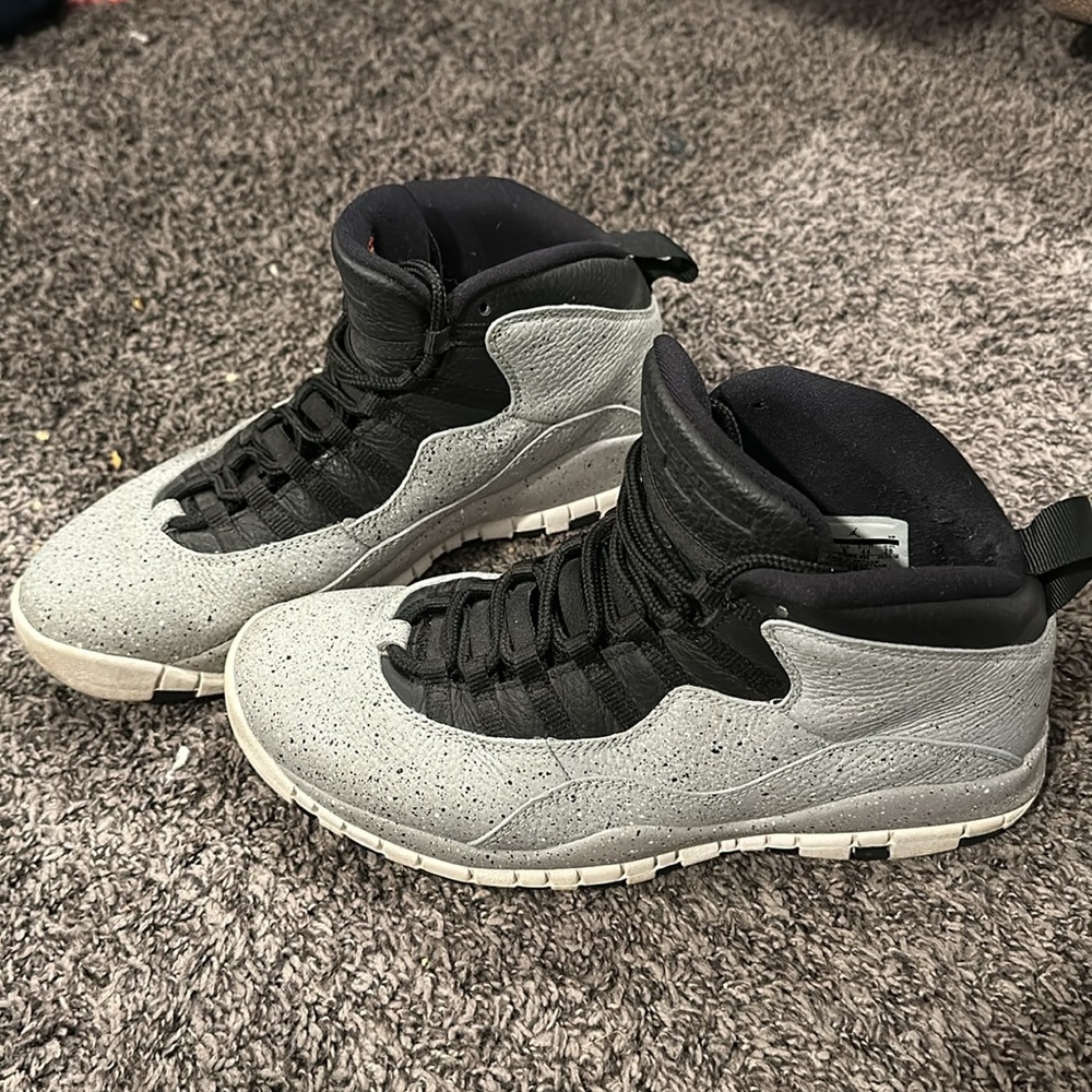 AIR JORDAN 10 RETRO GS 'CEMENT' SIZE 10
